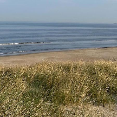 Strandhuisje Daan Dicht Bij Zee En Strand Каллантсог Экстерьер фото